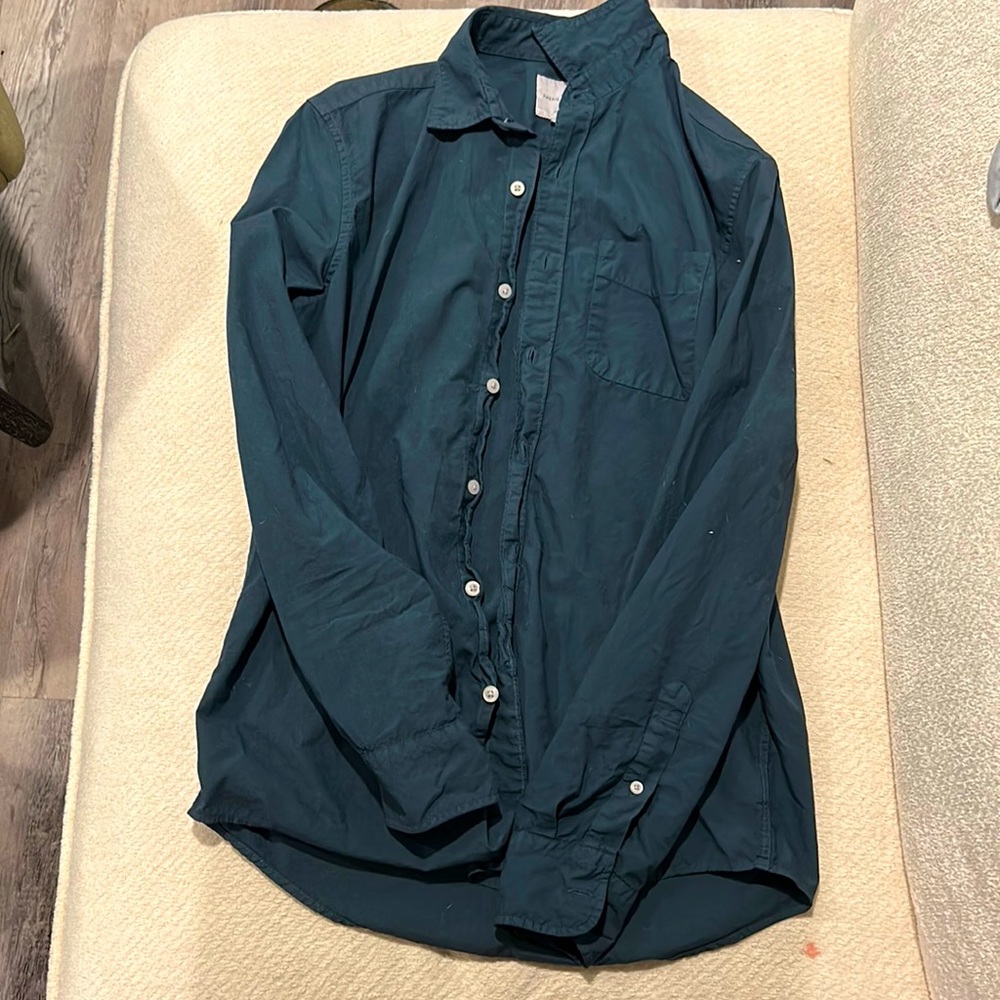 American Eagle button down